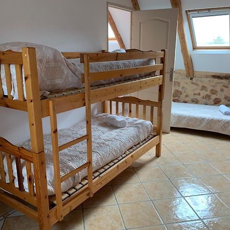 Cafe De La Place Gite & Chambres D'Hotes "Lou Pastre" Lanuejols  ภายนอก รูปภาพ